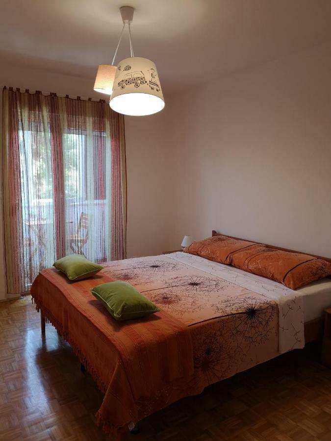 Colosseum Apartment Pula Extérieur photo